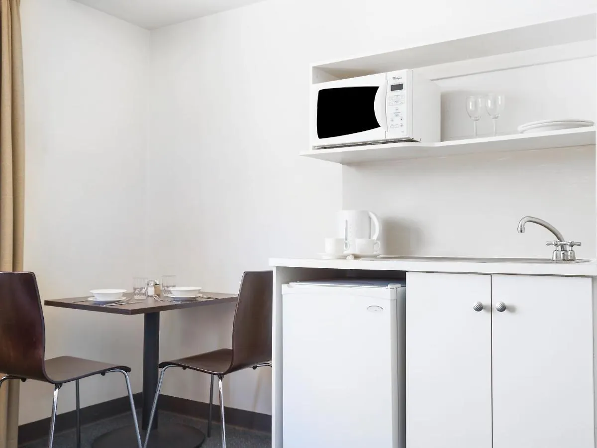 Studio Ex Hotel Room City Аделаида Апартаменты